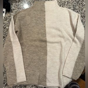 Color block mock neck sweater by MUS & BOMBON, size L